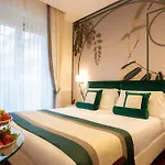 Jolanda 4*
