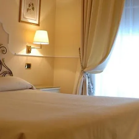 فندق يولاندا