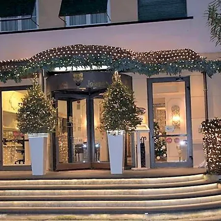 Jolanda 4*